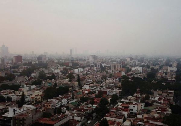 Столицу Мексики заволокло ядовитым дымом от пожаров