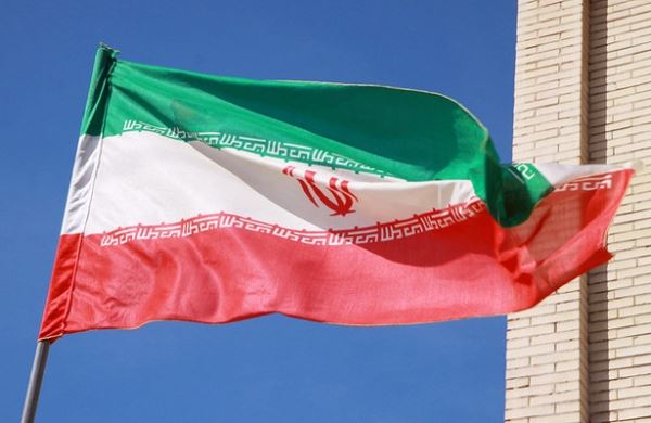 <br />
Иран прекращает выполнять часть обязательств по ядерной сделке<br />

